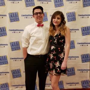 Meet your Posher, Caitlin